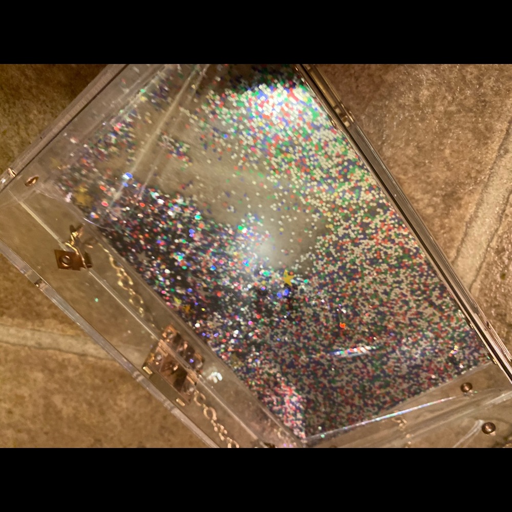 Glitter Purse - Picture 3 of 4